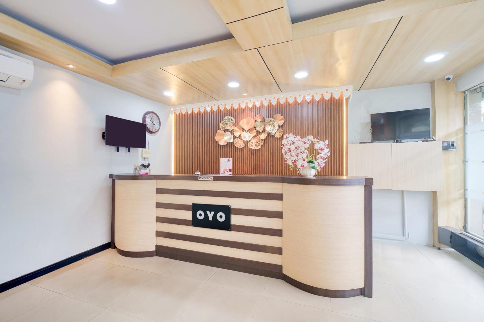 Capital O 94542 Hotel Suba Jakarta Bagian luar foto